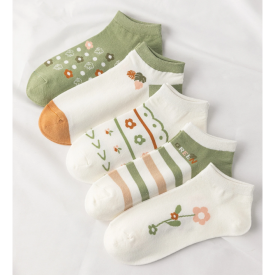 Ladies floral green Socks in a Gift Box